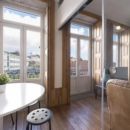 Lovelystay - Fontainhas Design Flat - Porto Downtown